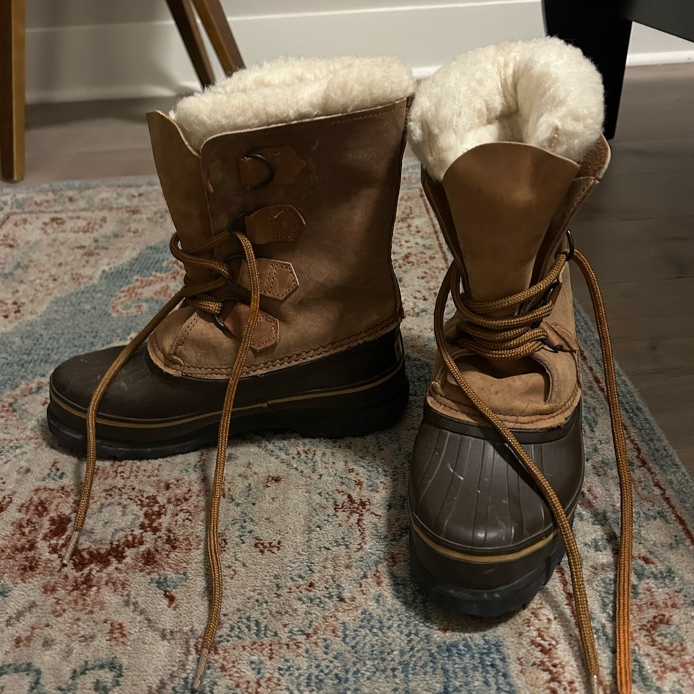 Sorel Tan and Brown Rubber Boots